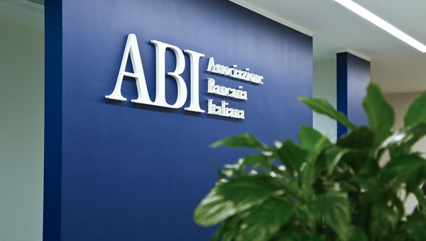 ABI colpita da attacco hacker: «Adottate tutte le misure di sicurezza a tutela di infrastrutture e dati»