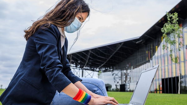 Meta è stato sanzionato dalla Russia per non aver rimosso la “propaganda LGBT”