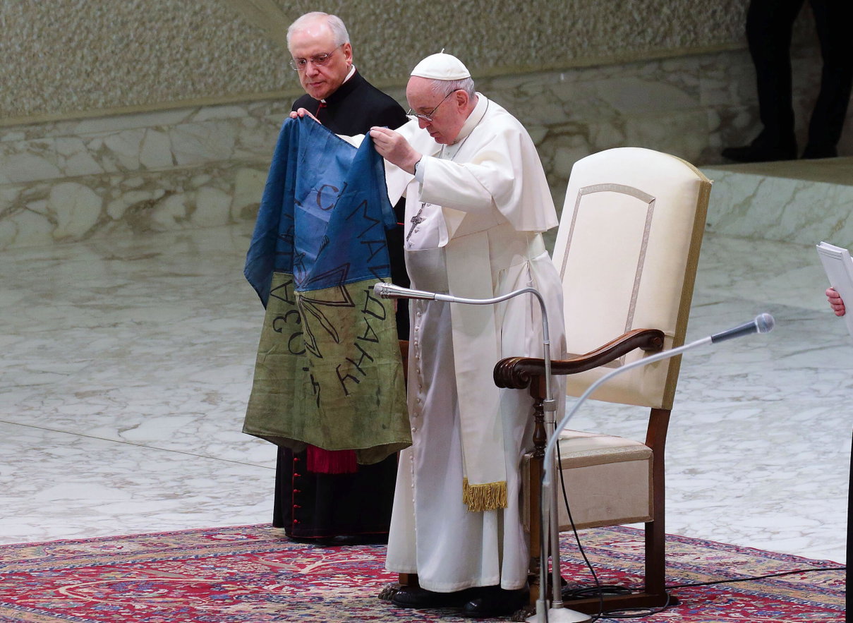Perché i media cattolici ucraini hanno deciso di non trasmettere la Via Crucis del Papa article-post