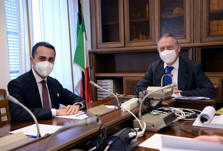 Il Copasir vuole filtrare gli ospiti dei talk-show per evitare ingerenze russe article-post