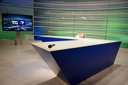 Gli influencer affascinati dalla tv, ma la tv è affascinata dagli influencer: ne va di mezzo l’informazione article-post