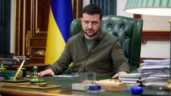 Zelensky e la First lady Olena Zelenska in posa per Vogue: era proprio necessario?