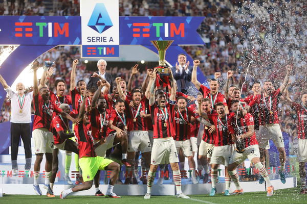 Mentre Dazn rivede i prezzi per la Serie A, Timvision punta a mantenerli inalterati