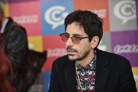 Una Pezza di Lundini sparisce dal palinsesto Rai tv, ma un suo programma resiste su RaiPlay article-post