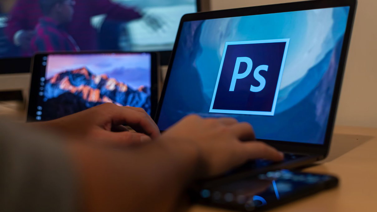 Arriva la versione gratuita di Photoshop per browser article-post
