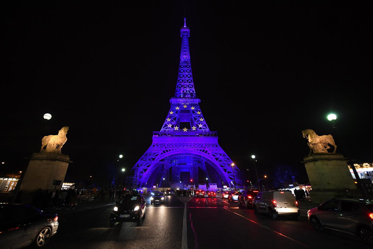 La Francia vieta ufficialmente i termini di gioco in inglese come “streamer” e “cloud gaming” article-post