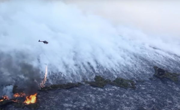 Il grande complotto social degli elicotteri che appiccano gli incendi (invece di spegnerli)