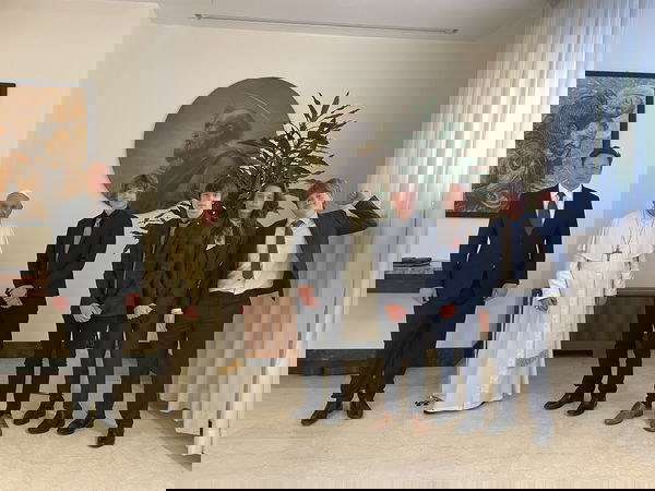 Elon Musk ha incontrato il Papa a Santa Marta