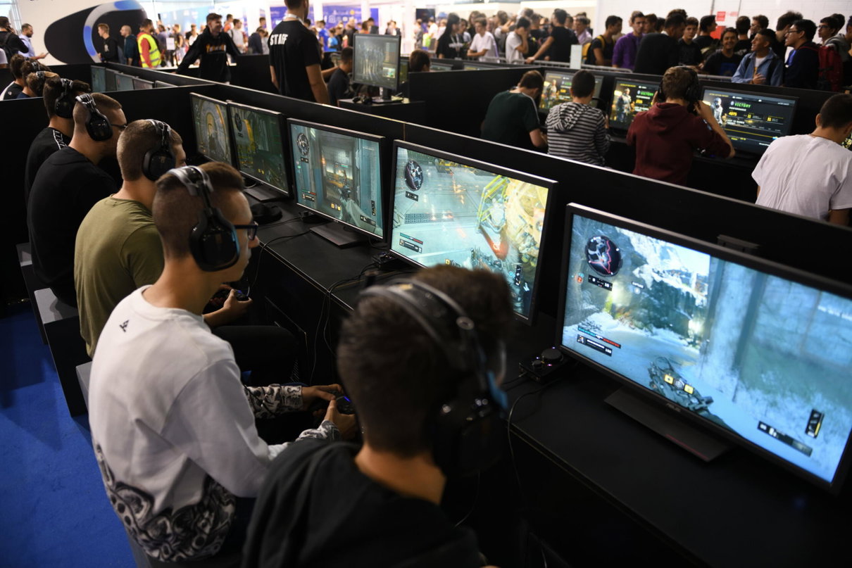 La Cina sta rovinando la festa dei videogiochi article-post