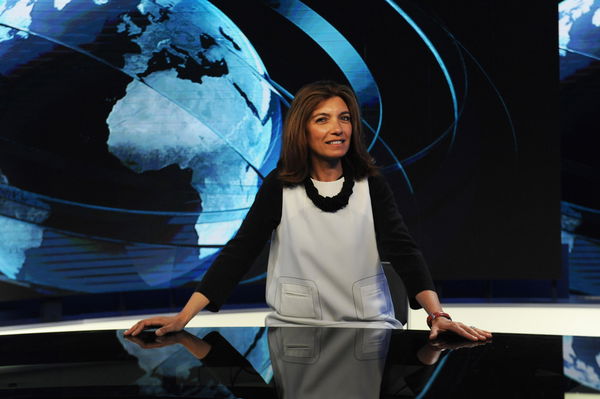 Il ritorno di Elisa Anzaldo alla conduzione del Tg1, edizione delle 20