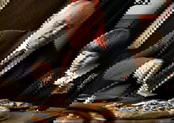 Se i social network non hanno di meglio da fare se non ricordare lo spot di Gorbaciov per Pizza Hut