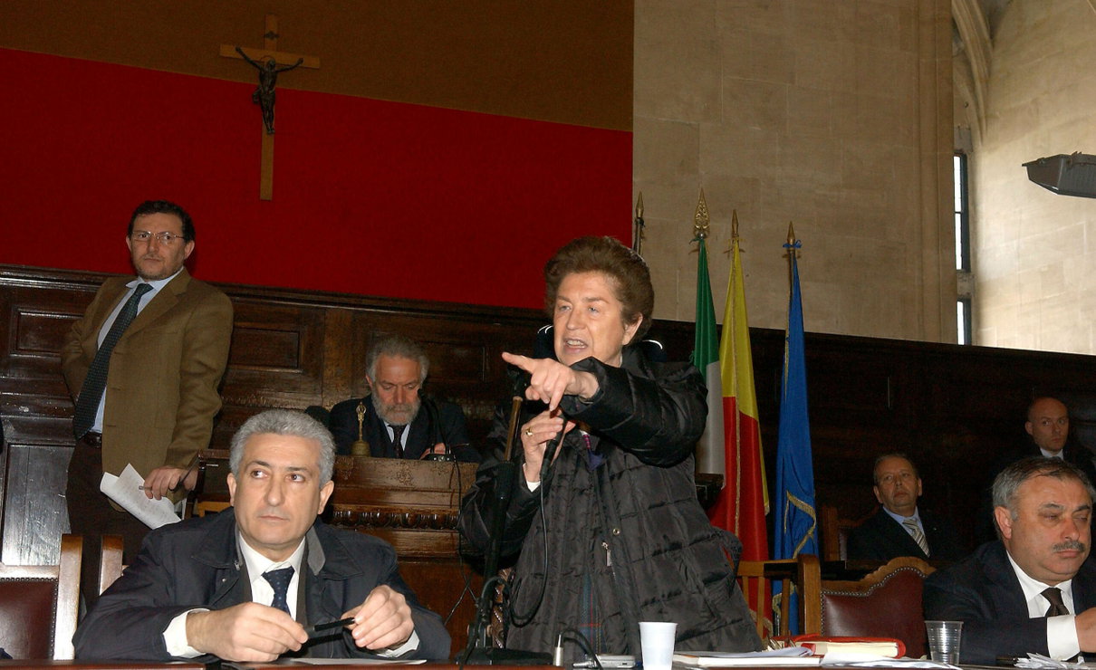 La bufala della morte di Rosa Russo Iervolino article-post