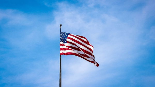 Meta e Twitter hanno rimosso numerosi account fake che facevano propaganda pro-USA