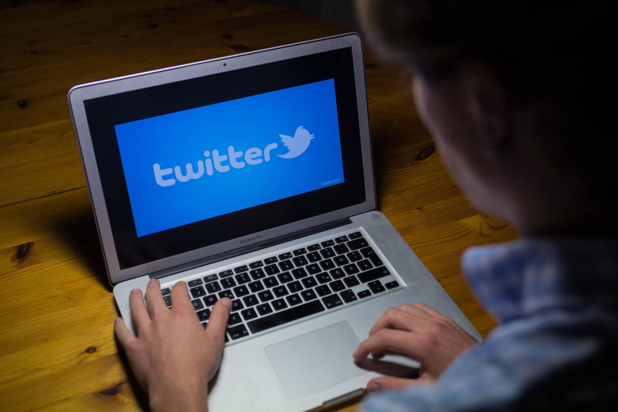 Il problema di Twitter con gli account che pubblicizzano materiale pedopornografico article-post