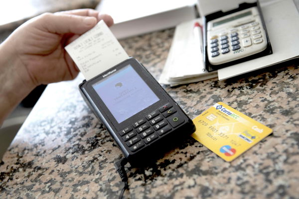 Non 5, non 30: l’obbligo del POS scatterà soltanto sopra ai 60 euro