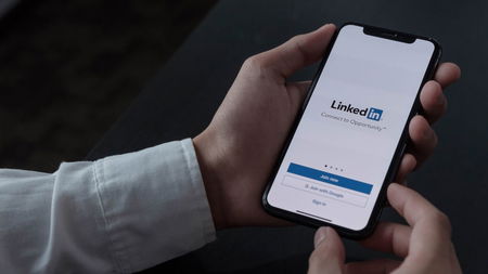 L’esperimento di LinkedIn che ha sfruttato i dati di 20 milioni di utenti article-post