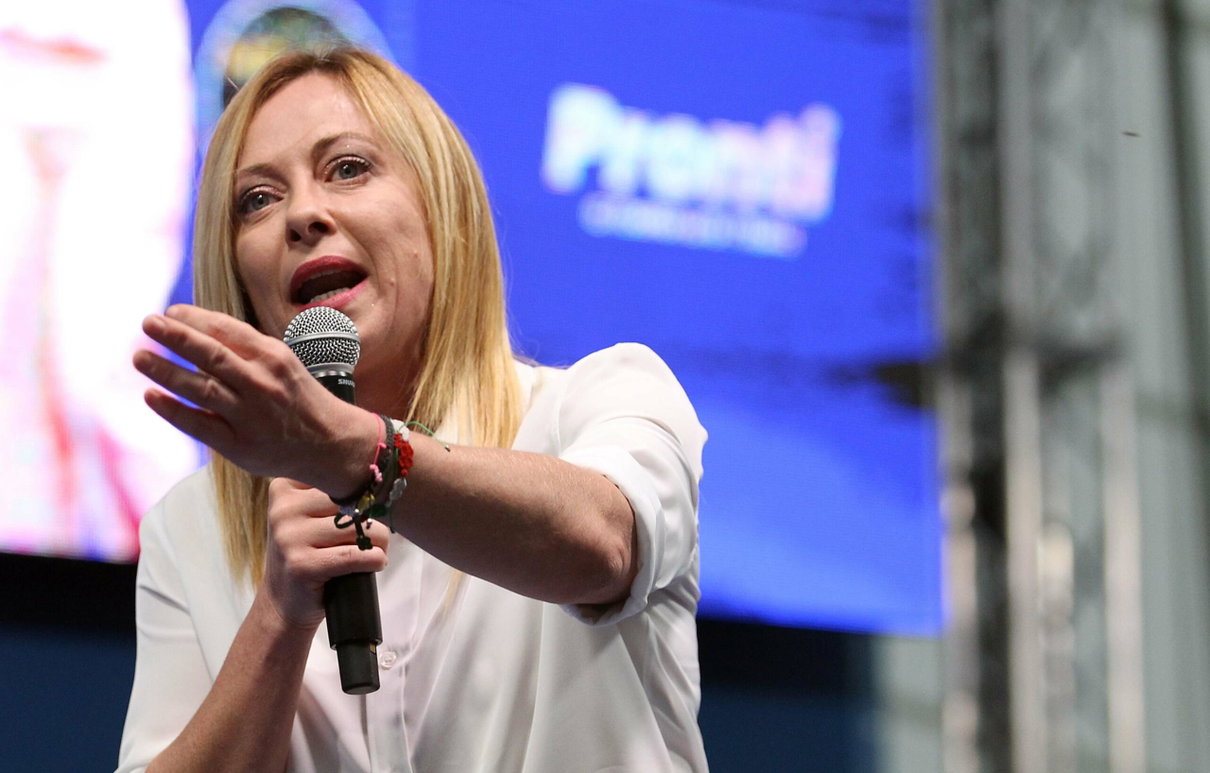Sui social Meloni invoca libertà di parola, per i manifestanti in piazza chiama la Lamorgese article-post