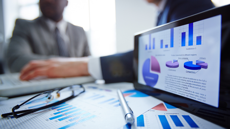 L’85% delle persone smetterebbe di acquistare prodotti di un brand se le loro pubblicità finissero su siti di fake news article-post