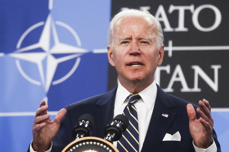Joe Biden crede davvero che sette Big Tech applichino sicurezza, protezione e fiducia ai progetti sull’AI article-post