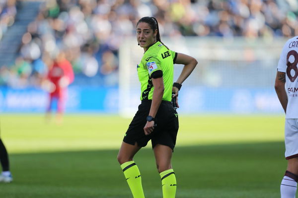 Il caso dell’arbitra Maria Sole Ferrieri Caputi: perché servono più cognomi e meno polemiche sterili