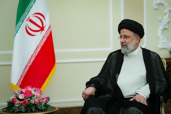 Per sostenere le proteste, gli hacker hanno violato l’Organizzazione per l’energia atomica dell’Iran