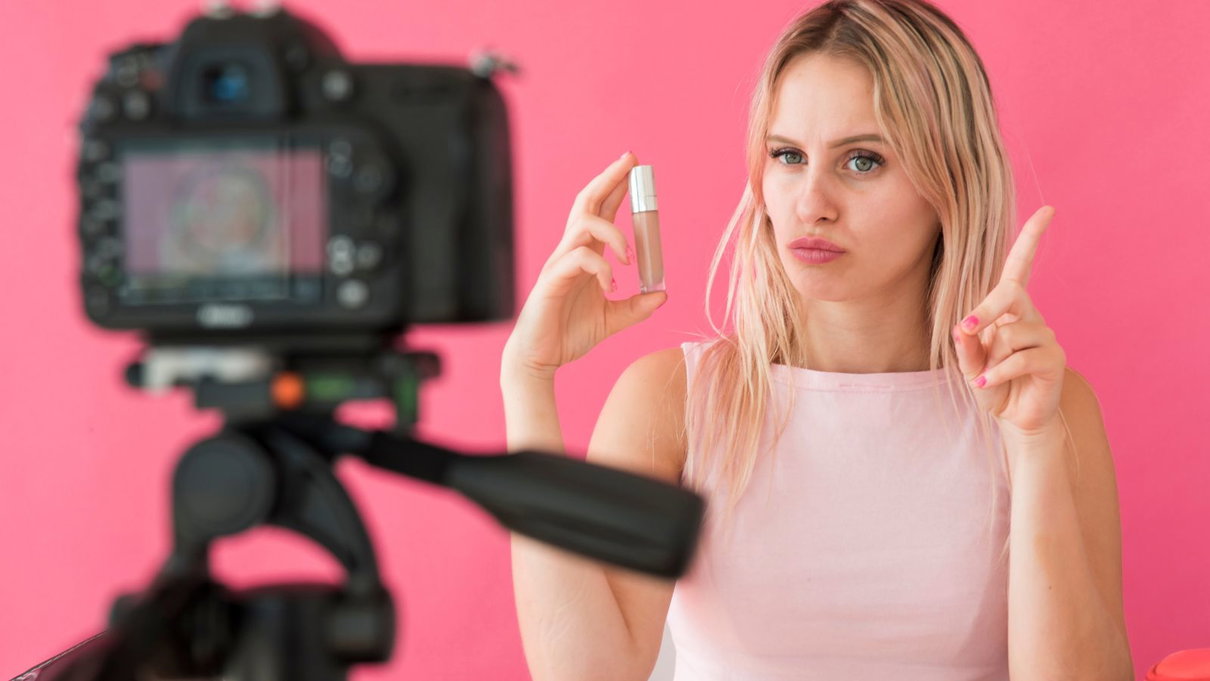 Nella contraffazione online diventa sempre più centrale il ruolo degli influencer article-post