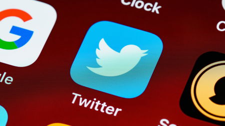 Twitter Blue è stato sospeso e sono scomparse le spunte blu di chi ha comprato l’abbonamento article-post