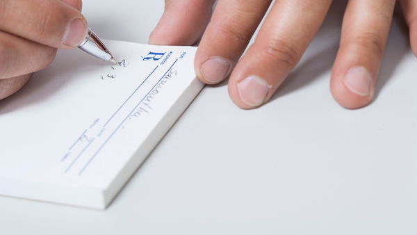 Google sta sviluppando un’intelligenza artificiale per “tradurre” la calligrafia dei medici