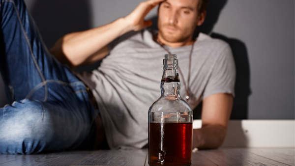 La moda delle app che fanno smettere di bere o di essere dipendenti da altro (e il timore per la privacy)