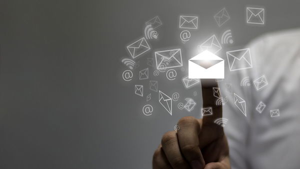 Milioni di persone non possono accedere alla propria posta elettronica da giorni: quali sono le conseguenze?