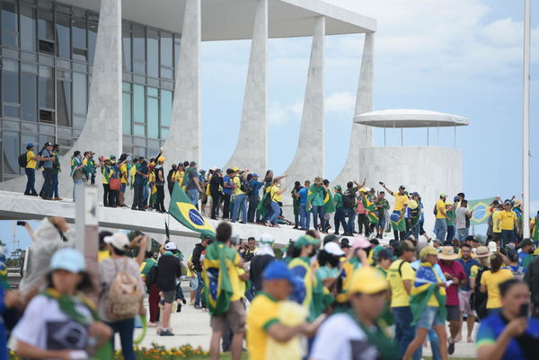 “Festa da Selma”, il messaggio in codice su Twitter per l’assalto al Parlamento brasiliano