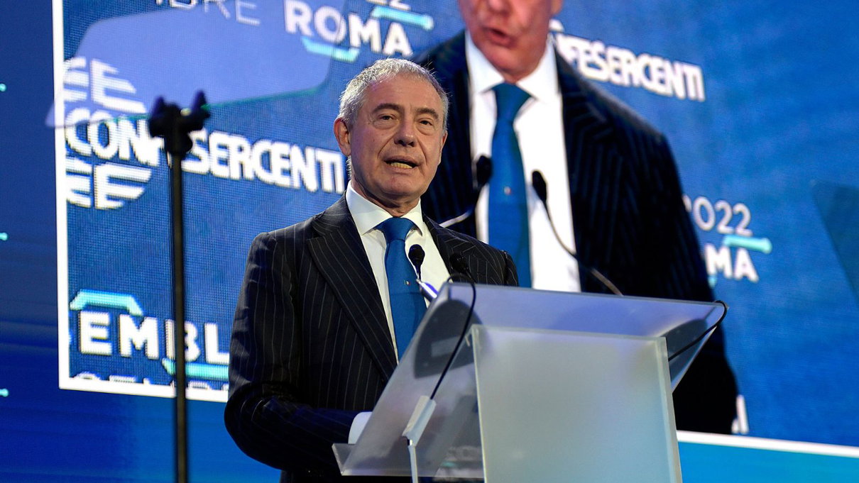 I vertici di Dazn convocati dal ministro delle Imprese e del Made in Italy article-post