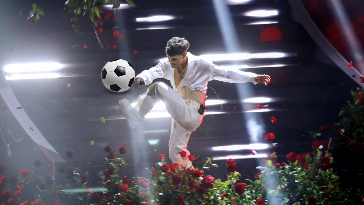 Come cambia il traffico internet nelle serate di Sanremo: il confronto con la Serie A article-post
