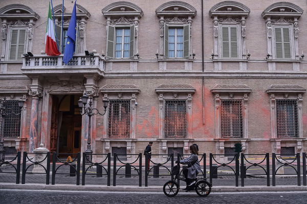 Gli italiani sui motori di ricerca si interessano di sostenibilità digitale, ma sbagliano target