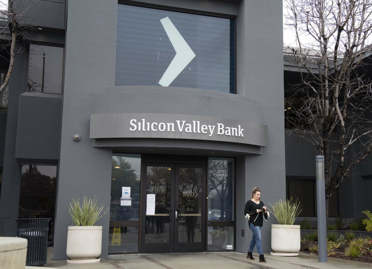 La crisi di SVB e i licenziamenti di Big Tech sono collegati: è il modello economico di fondo che non regge article-post