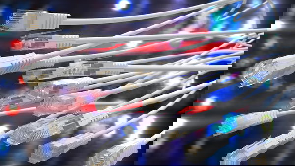 La guida definitiva alla produzione di cavi in fibra ottica