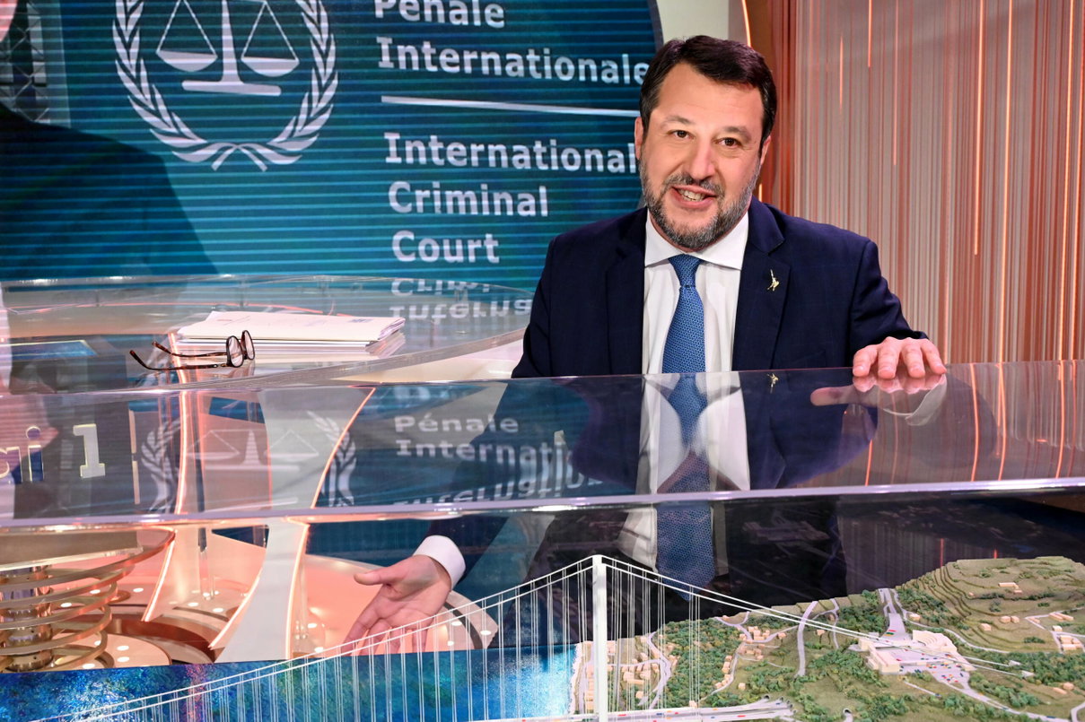 Cosa ha detto la politica italiana a proposito del provvedimento del Garante su ChatGPT article-post