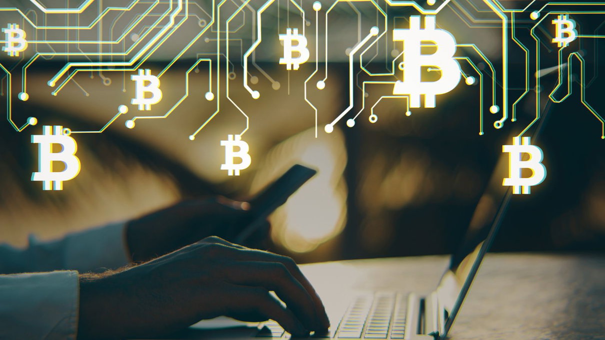 Cosa c’entrano le criptovalute con BikiniOff article-post
