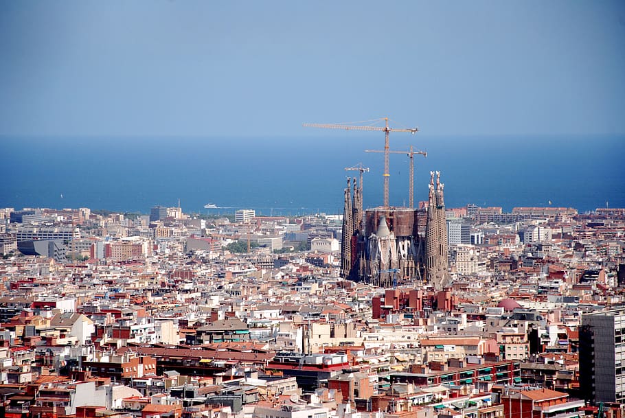 Meta prova a prendersi gli utenti delusi da Twitter con “Barcelona” article-post