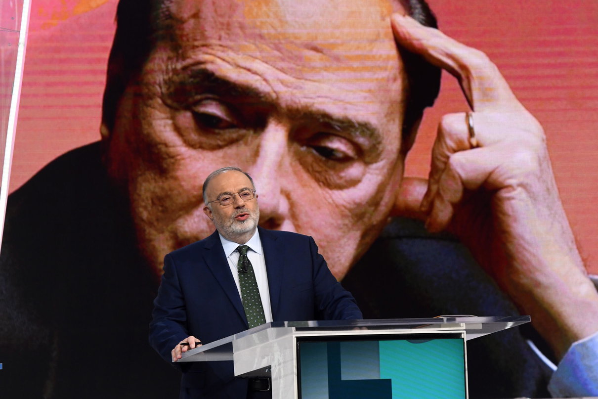 «Berlusconi aveva un disegno, i social no», l’intervista a Massimo Bernardini article-post