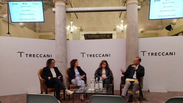 Come si sta lavorando al piano digitale per le scuole