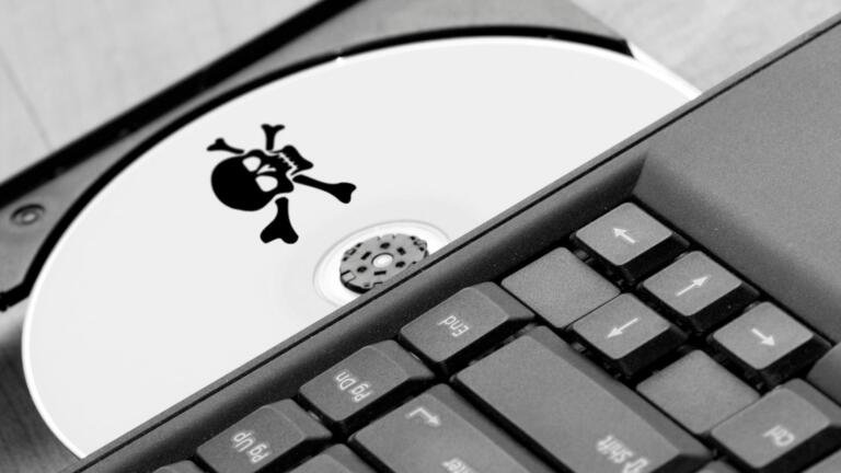 Quanto costa la pirateria online? I dati sul fenomeno in Italia
