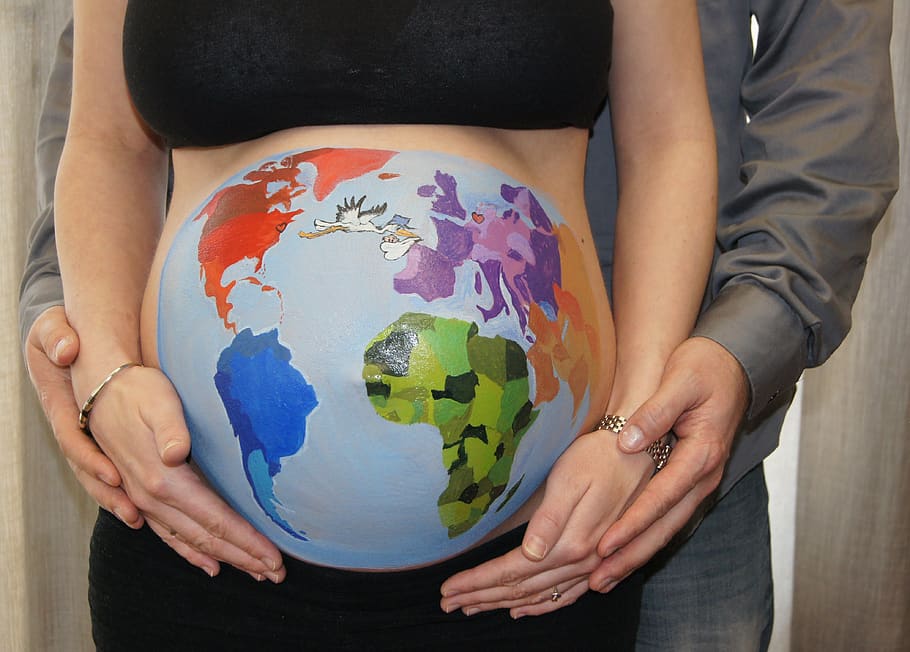 Lessico giornalistico: si chiama GPA, non “utero in affitto” article-post