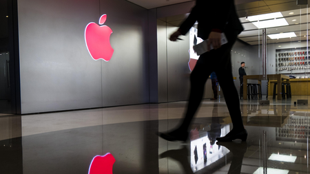 Continua la lotta tra OpenAI e Google per assicurarsi il “cliente” Apple article-post