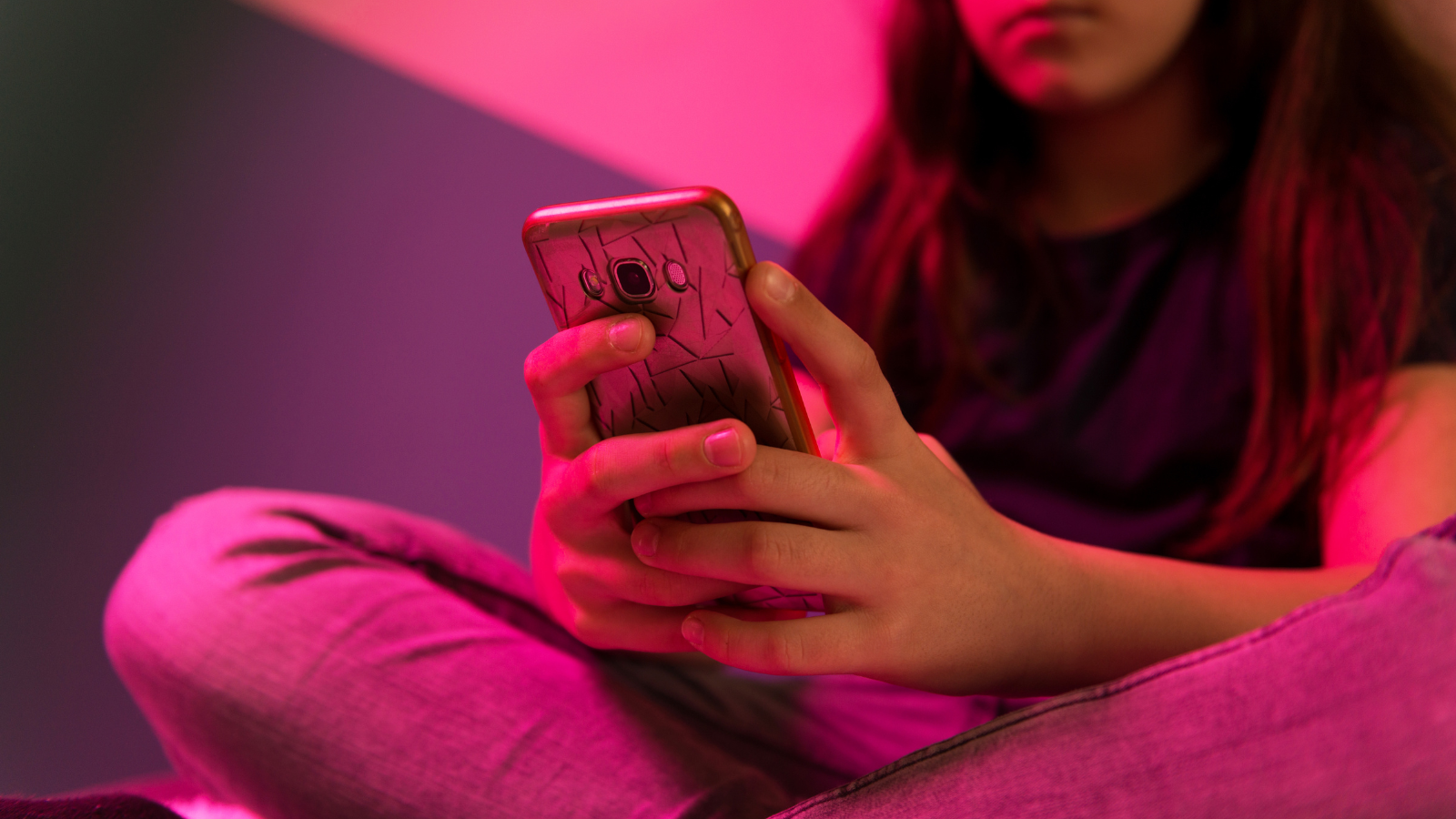 Deepnude, le venti giovani vittime di una app AI | Giornalettismo