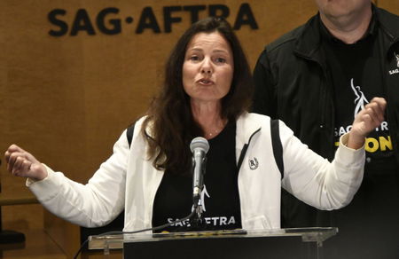 Il concetto di “replica digitale” (anche relativamente alle comparse) article-post