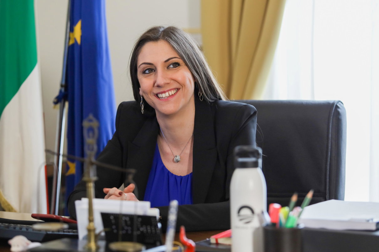 Come l’intelligenza artificiale si sta prendendo il parlamento italiano article-post