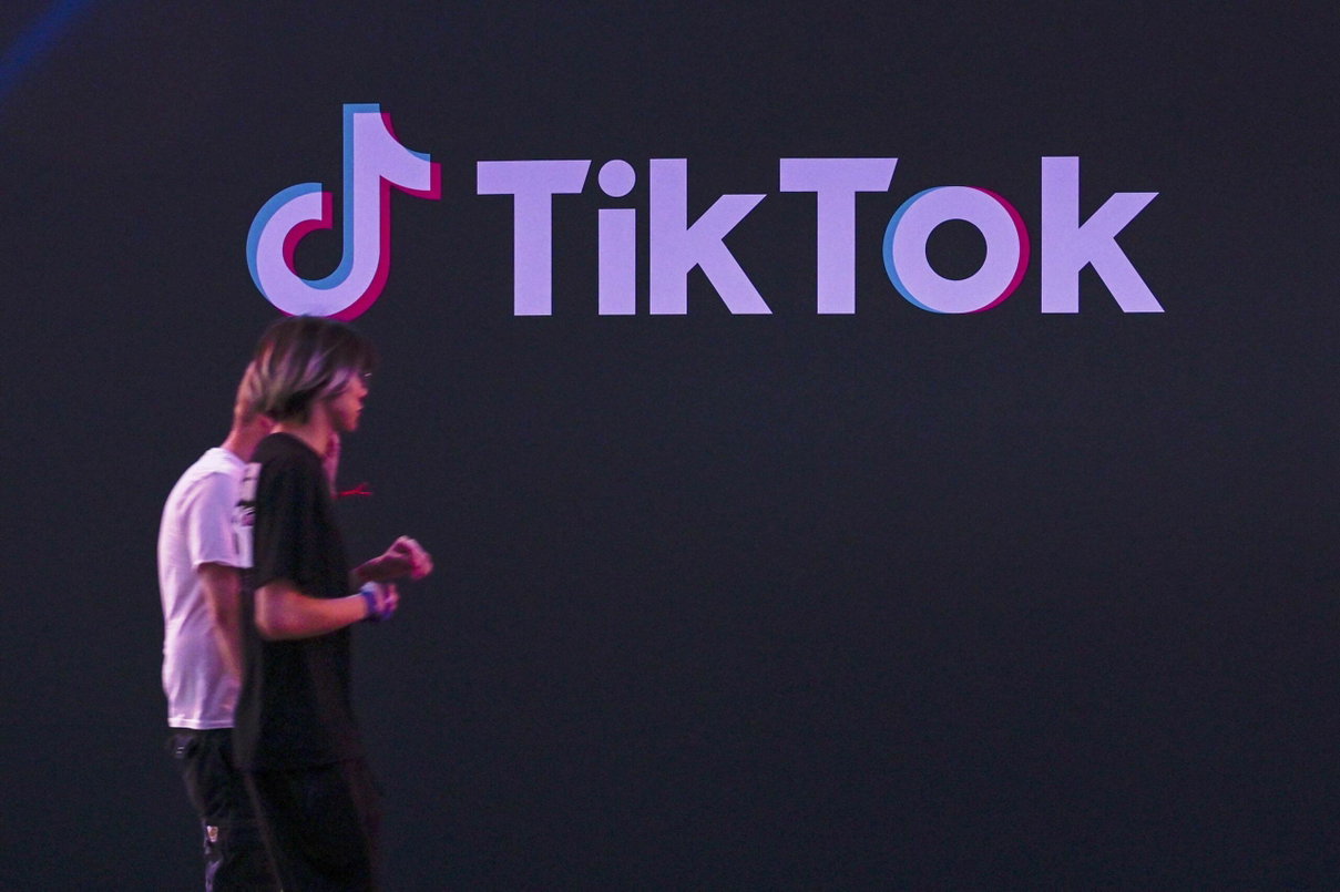 TikTok paga gli utenti per guardare video attraverso l’app article-post