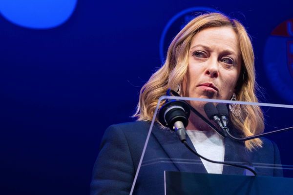 Lo “scherzetto” del governo con il passaggio di PagoPA (anche) a Poste