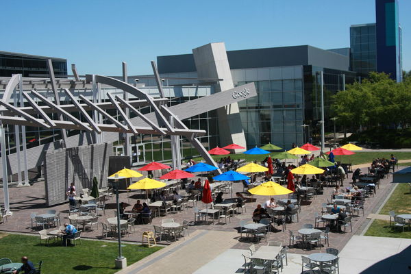 La ricerca su Google immagini è pesantemente condizionata dall’AI